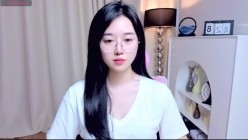 骚逼主播【miuu6868】极品少妇,奶圆逼粉,道具自慰高潮,极品无毛穴 截图7