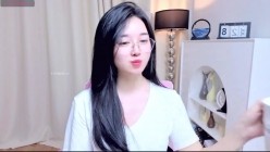 骚逼主播【miuu6868】极品少妇,奶圆逼粉,道具自慰高潮,极品无毛穴 截图10