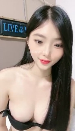 【御姐宝贝儿】，花一样的少女，你的猫系女友已上线，白得发光，足交自慰真棒 截图16
