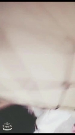 “抓我奶子，猛一点宝贝”对话超淫荡 ️顶级骚母狗大奶肥臀御姐【雪儿】群福利，户外3P紫薇各种无套内射，叫声真心受不了 截图5