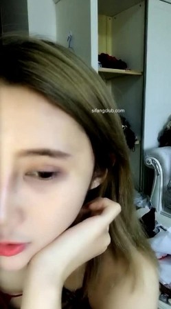 【极品校花】主播直播间露奶露逼洗澡，颜值超高宅男打飞机推荐 截图1