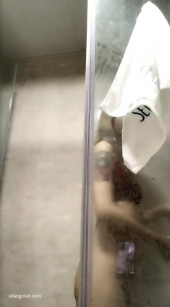 【极品校花】主播直播间露奶露逼洗澡，颜值超高宅男打飞机推荐 截图3