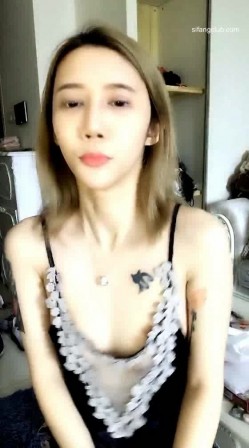 【极品校花】主播直播间露奶露逼洗澡，颜值超高宅男打飞机推荐 截图6