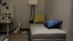一屌探花_网红脸消瘦美女，撅起屁股小穴正对观众欣赏，沙发直接多姿势爆操 截图6