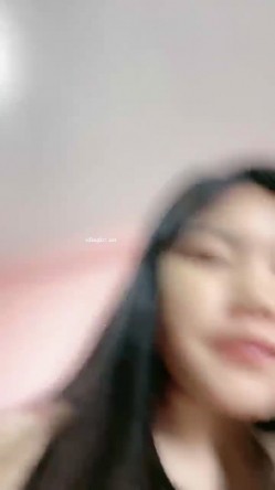 美臀学生，好他妈骚，【昨晚又遇见了你】，小小年纪看着已经是身经百战的状态，掰开逼逼水就自动流，需要男人天天操 截图2