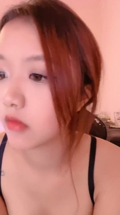 这小娘们真是骚，【黑色诱惑妹妹】，新女神下海!超级可爱~抠穴自慰~狂撸!，小腰扭得真带劲 截图8