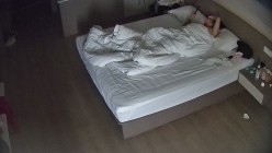 大学城 女的躺直夹紧 男人大鸡巴猛怼骚逼 两下就干累了 换骚逼上来 一顿猛坐 男人直接败 截图4