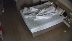 大学城 女的躺直夹紧 男人大鸡巴猛怼骚逼 两下就干累了 换骚逼上来 一顿猛坐 男人直接败 截图6