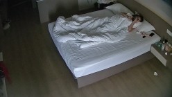 大学城 女的躺直夹紧 男人大鸡巴猛怼骚逼 两下就干累了 换骚逼上来 一顿猛坐 男人直接败 截图11