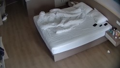 大学城 女的躺直夹紧 男人大鸡巴猛怼骚逼 两下就干累了 换骚逼上来 一顿猛坐 男人直接败 截图13