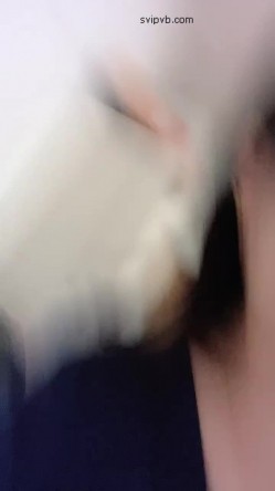 《稀缺资源重磅》猎奇圈内部分享热门视频极品大奶子哺乳期的奶妈疯狂露出自摸挑逗赚奶粉钱 截图14