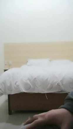 老哥找小姐丰满少妇TP啪啪 按摩推背口交骑乘后入抽插非常诱人 截图1