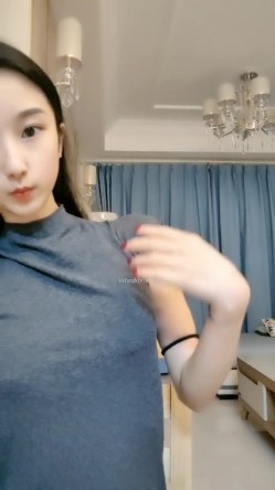 火爆小尤物，【纯情小猫咪】，颜值身材秒杀一线明星网红，无套内射啪啪，这小蛮腰扭得大哥们心都乱了 截图4