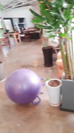 模特身材美腿亚裔一线天粉穴健身婊「kgonly」OF大尺度性爱私拍 绿帽3P、按摩推油、狂野车震 截图9