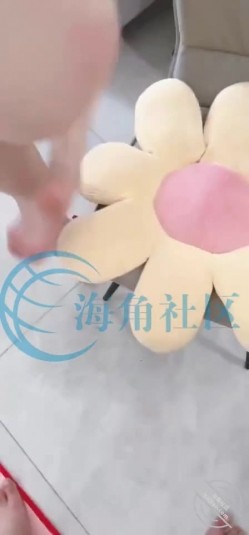 最爱骚嫂子做完瑜伽帮忙按摩 筋膜枪怼穴激起欲望 饥渴舔舐肉棒 爆肏蜜壶又湿又滑激射 截图16