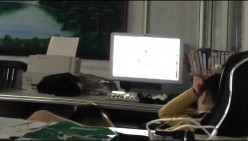 高端泄密 反差婊工厂老板娘人妻燕子与隔壁老王淫乱记录做爱的过程 截图9
