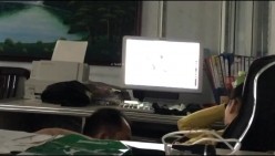 高端泄密 反差婊工厂老板娘人妻燕子与隔壁老王淫乱记录做爱的过程 截图10