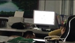 高端泄密 反差婊工厂老板娘人妻燕子与隔壁老王淫乱记录做爱的过程 截图12