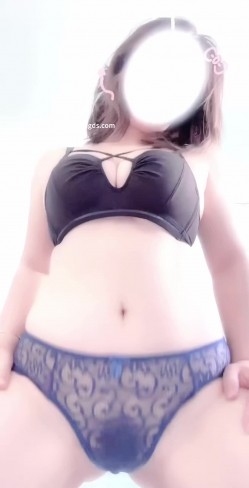 快手颜值少妇【完全无视】颜值肥臀，自慰诱惑，卡点广场舞 截图13