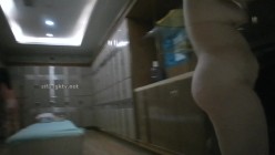 国内『温泉会所』贴脸偷拍沐浴更衣泳池戏水 超多美女良家少妇近距离接触 截图8
