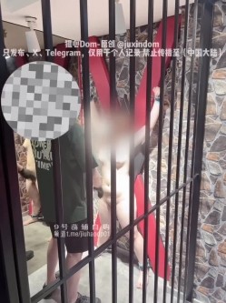 SM调教大神『狙心Dom』废墟大战 废墟户外双调 拘束架虐阴 女女百合双龙头 灌肠 日常调教 小熊女上乳摇 截图13