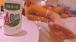 【绿帽淫妻 ️绝版】顶级绿帽奴『北京小夫妻』伺候老婆做爱 看老婆被各单男上 绿帽视角“不用心疼 使劲操”绝版首发 截图8