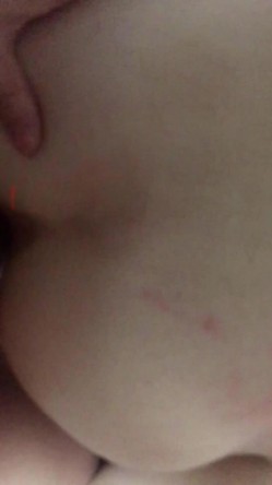 气质漂亮的大学美女小姨子和姐夫偷情自拍淫叫：哥哥你鸡巴好大啊,受不了插的太里面了,操我,我要你鸡巴插我! 截图14