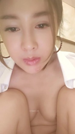 杭州美少妇，【少妇可同城可空降】，首次带跳蛋逛商场，玩得好刺激湿了一大片，回家赶紧无套内射满足以下 截图5