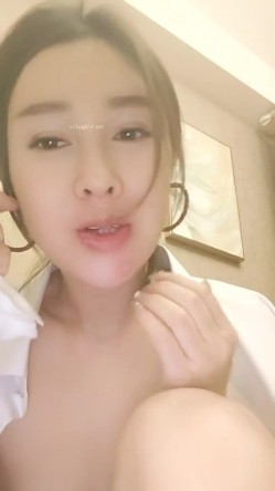 杭州美少妇，【少妇可同城可空降】，首次带跳蛋逛商场，玩得好刺激湿了一大片，回家赶紧无套内射满足以下 截图10