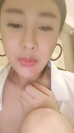 杭州美少妇，【少妇可同城可空降】，首次带跳蛋逛商场，玩得好刺激湿了一大片，回家赶紧无套内射满足以下 截图11