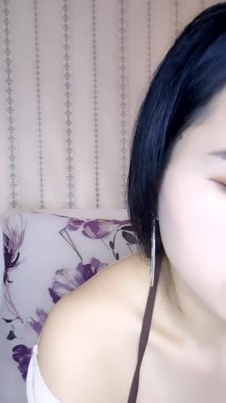 G奶御姐【喜宝】，知性美御姐，眼镜戴上立刻有味儿了，黑丝性爱，骚气已经溢出了屏幕，真屌！ 截图9