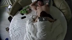 情趣台 妓女小少妇被花臂胖男人点单 少妇翘臀上下抽动 把男人爽得双手无措 翻身拉过来直接狠操 截图2