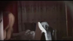 猫眼偷拍 电竞酒店服务员隔门偷窥年轻小伙和红色睡衣少妇姐姐激情 截图8