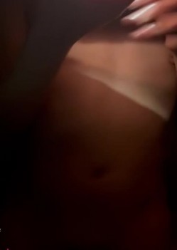 重庆风骚美少妇李思钰婚内出轨 被炮友各种爆操 最喜欢口爆吞精！ 截图9