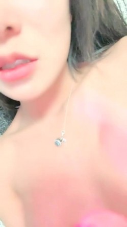 核弹！气质女神【绿王八成精】高跟长腿~跳蛋自慰~高冷女神范，强烈推荐收藏 截图9