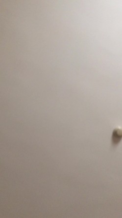 长直黑发高颜值甜妹眼睛紧闭皱眉张嘴浪叫不止，露脸被粗鸡巴猛插深喉口爆 截图12