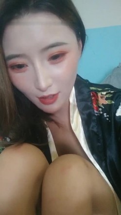 颜值不错逼逼无毛白虎妹子双人啪啪 和服黑丝跳蛋塞逼逼口交骑乘后入抽插 截图15