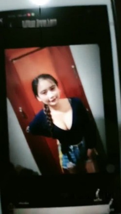 广东修车老司机光头哥《探秘金三角》手机选妹200块包夜大波妹自己干完熘了让兄弟上 截图4