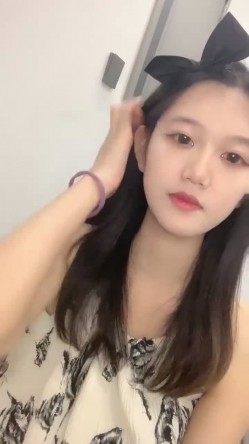新人下海，【达咩小瑜】，逆天颜值，关注了好久，终于在金钱面前败下阵来，不负所望，确实好身材 截图7