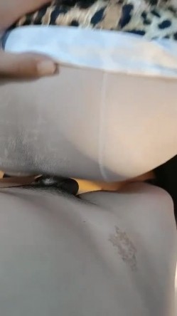 今天老婆漂亮哦，穿着豹纹连衣裙，下班堵在门口、激战到床上，拥抱舌吻 女上位，酣畅淋漓！ 截图7