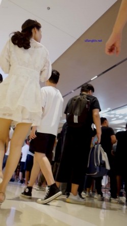 精品CD4K画质 精选最新RKQ系列 商超景区街拍抄底合集 截图6
