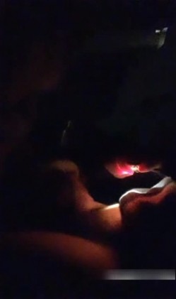 约炮漂亮女同事电影院偷情啪啪 去女厕所接着站炮爆操太刺激竟忘带套了 别样偷情做爱超刺激 高清完整版 截图3