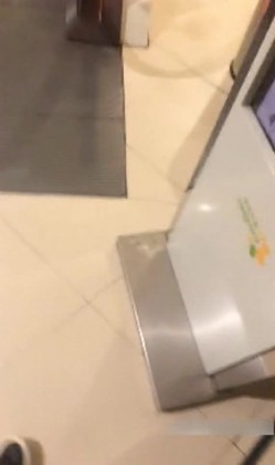 约炮漂亮女同事电影院偷情啪啪 去女厕所接着站炮爆操太刺激竟忘带套了 别样偷情做爱超刺激 高清完整版 截图11