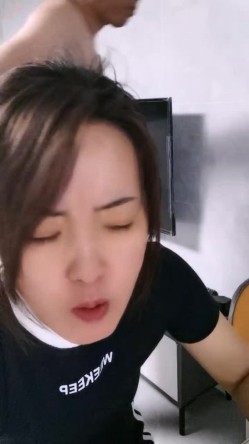 淫荡少妇人妻，20小时【放肆的水娃】，无论是外出游玩买菜，还是开车做饭休息，真空跳蛋不离身随时喷，吃饭也能喷水 截图11