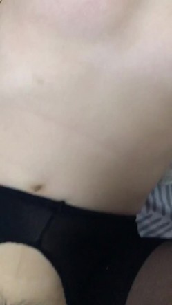 男材女貌最新性爱泄密，骚女友淫荡堕落 蜜桃美臂 截图13