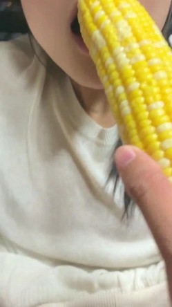 《字母圈顶级大神 ️极限调教阴环骚母狗》震撼全网露脸反差婊体验各种虐阴虐肛，玩法花样多，吃屎喝尿啪啪生殖器各种操作 截图11