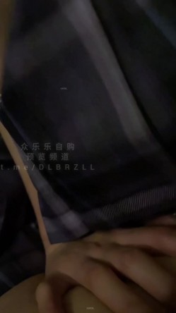 推特新晋海王淫妻约炮原创博主「ICICIS」极品女大学生母狗楠楠合集 空乘制服女上位，开裆黑丝 截图2