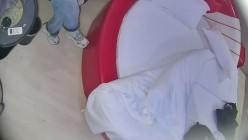 酒店偷拍 丸子头眼镜少妇下班幽会男同事偷情趁着男同事养足精神后翻身骑坐榨取 截图2