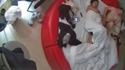 酒店偷拍 丸子头眼镜少妇下班幽会男同事偷情趁着男同事养足精神后翻身骑坐榨取 截图14