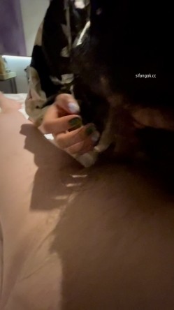 露脸泄密！反差少妇沉迷双排镶珠男的肉棒，母狗调教3P被珠子肏的欲仙欲死 截图3